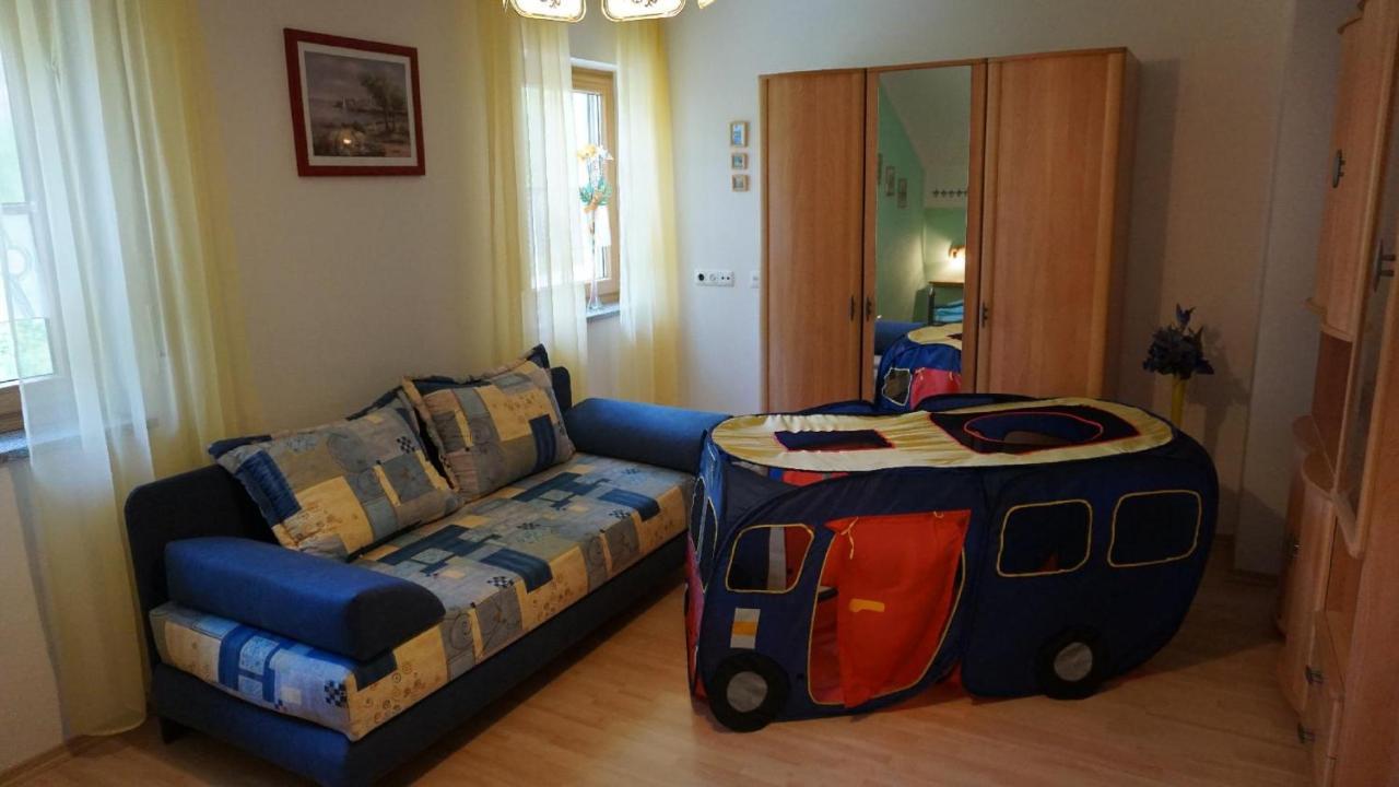 ולדקירכן Ferienwohnung Mies מראה חיצוני תמונה